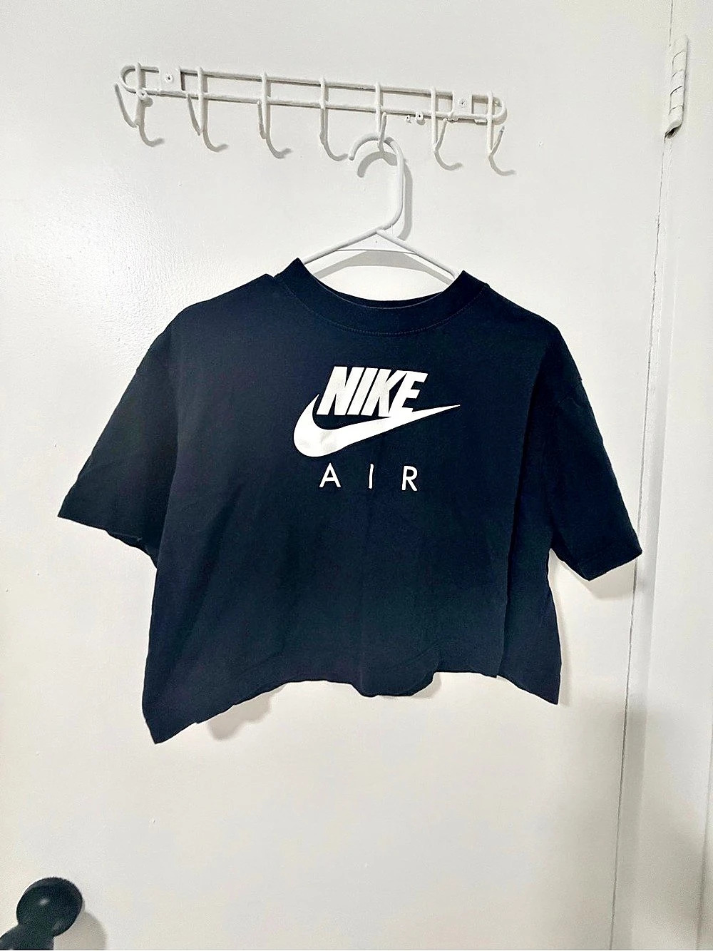 Nike Air Short Sleeve Cropped Tee Black & White Medium